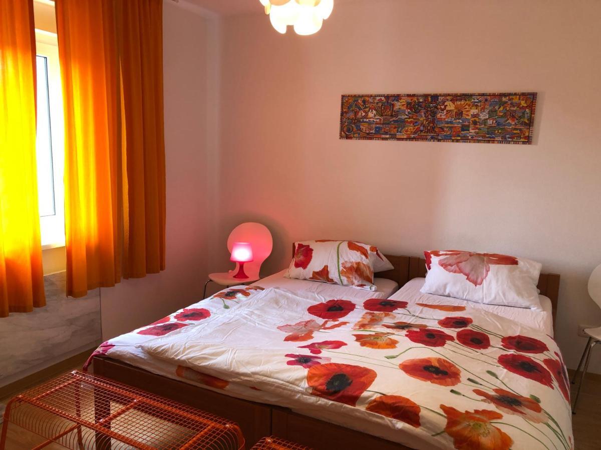 Altstadt Naehe 7 Min Fussweg Ueber Alte Maibruecke Zu Pension Mit Balkon & Garten, Ideal For Long Stay, Relocation オクゼンフルト エクステリア 写真