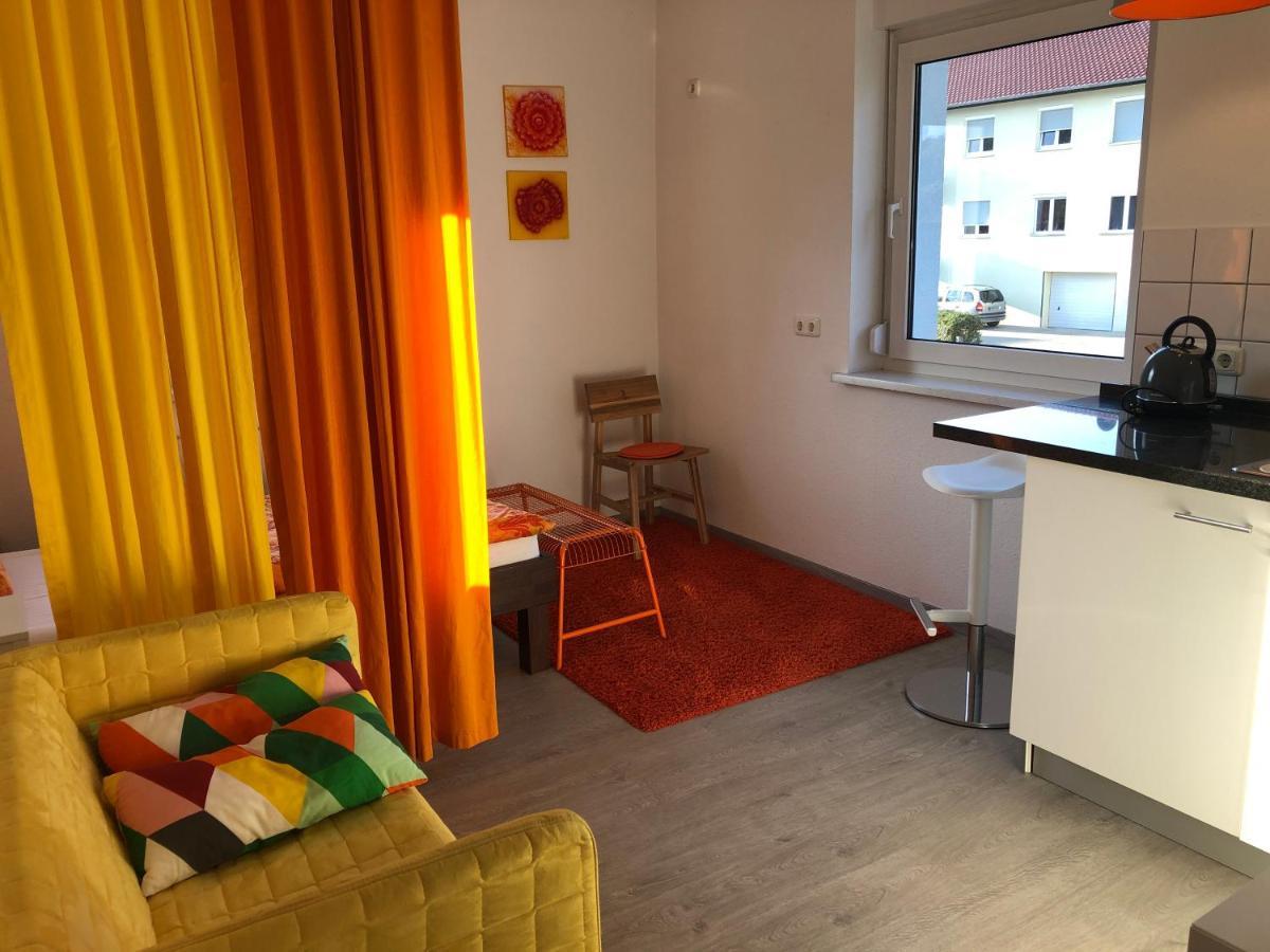 Altstadt Naehe 7 Min Fussweg Ueber Alte Maibruecke Zu Pension Mit Balkon & Garten, Ideal For Long Stay, Relocation オクゼンフルト エクステリア 写真