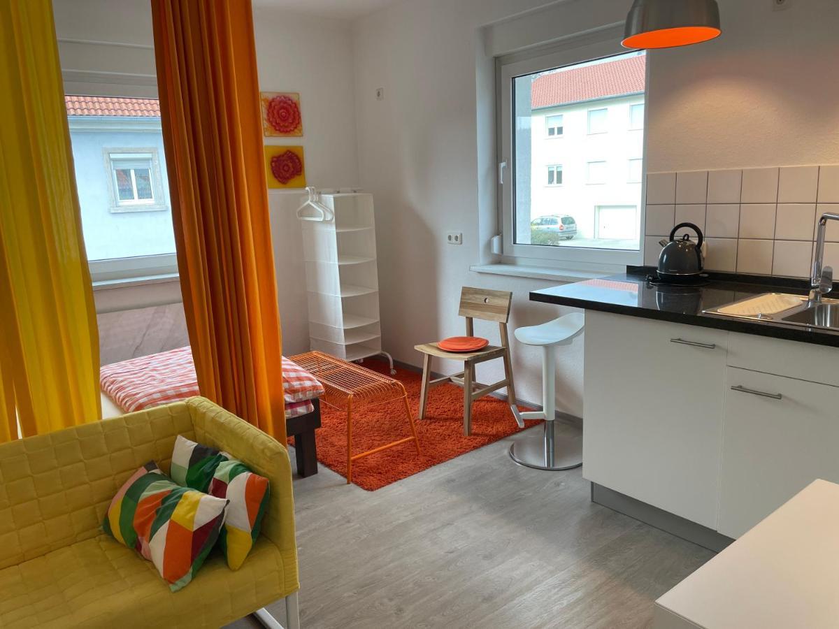 Altstadt Naehe 7 Min Fussweg Ueber Alte Maibruecke Zu Pension Mit Balkon & Garten, Ideal For Long Stay, Relocation オクゼンフルト エクステリア 写真