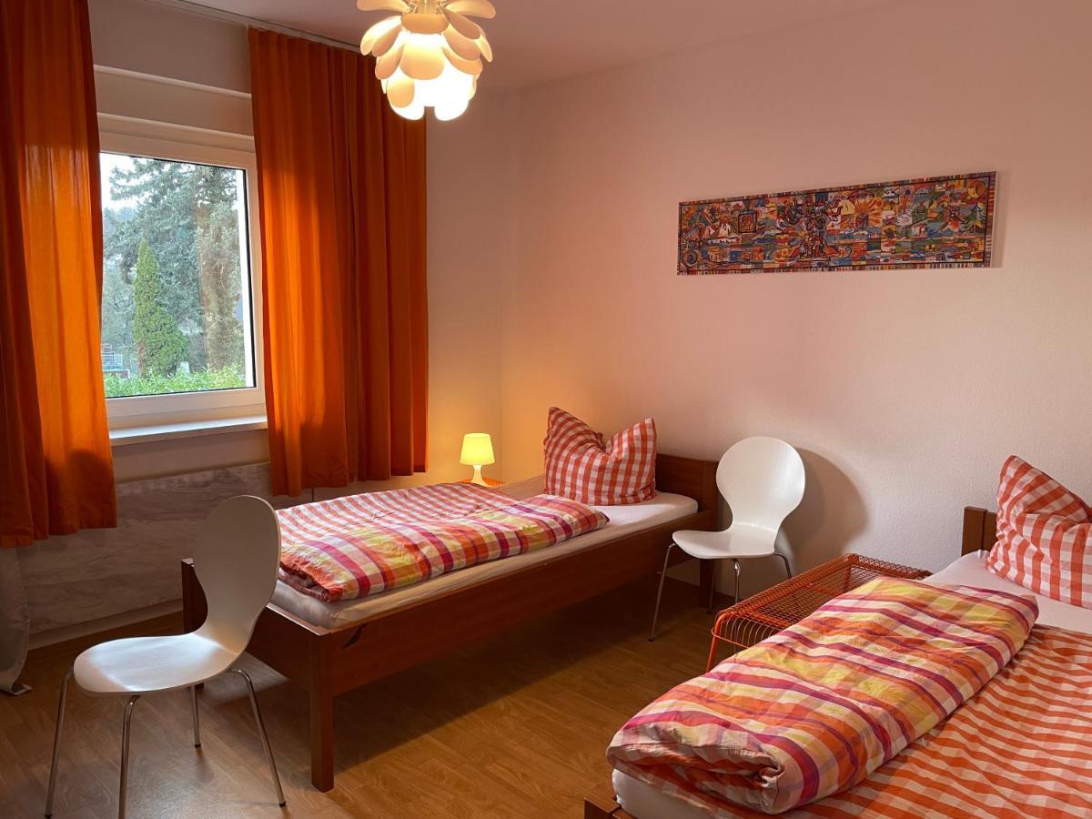 Altstadt Naehe 7 Min Fussweg Ueber Alte Maibruecke Zu Pension Mit Balkon & Garten, Ideal For Long Stay, Relocation オクゼンフルト エクステリア 写真