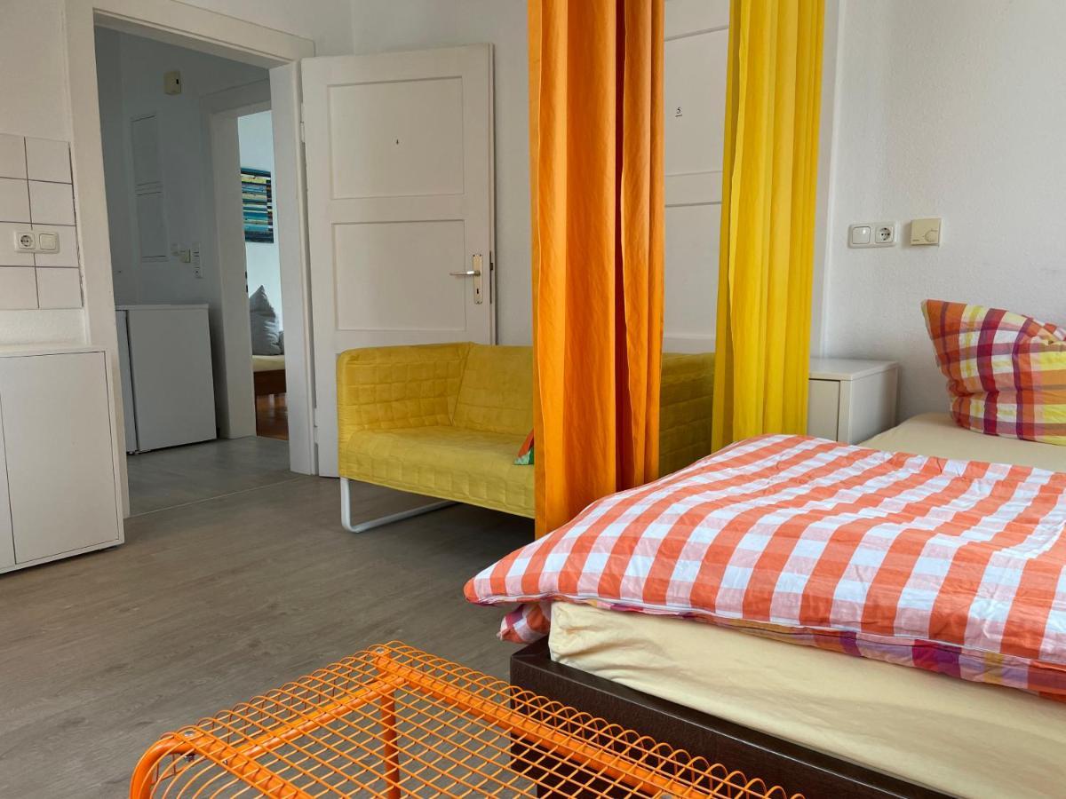 Altstadt Naehe 7 Min Fussweg Ueber Alte Maibruecke Zu Pension Mit Balkon & Garten, Ideal For Long Stay, Relocation オクゼンフルト エクステリア 写真