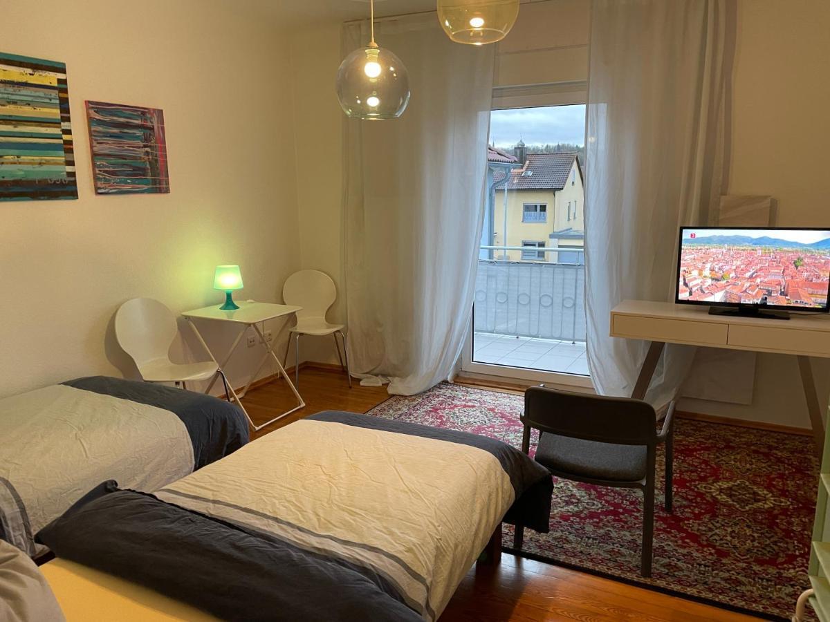 Altstadt Naehe 7 Min Fussweg Ueber Alte Maibruecke Zu Pension Mit Balkon & Garten, Ideal For Long Stay, Relocation オクゼンフルト エクステリア 写真