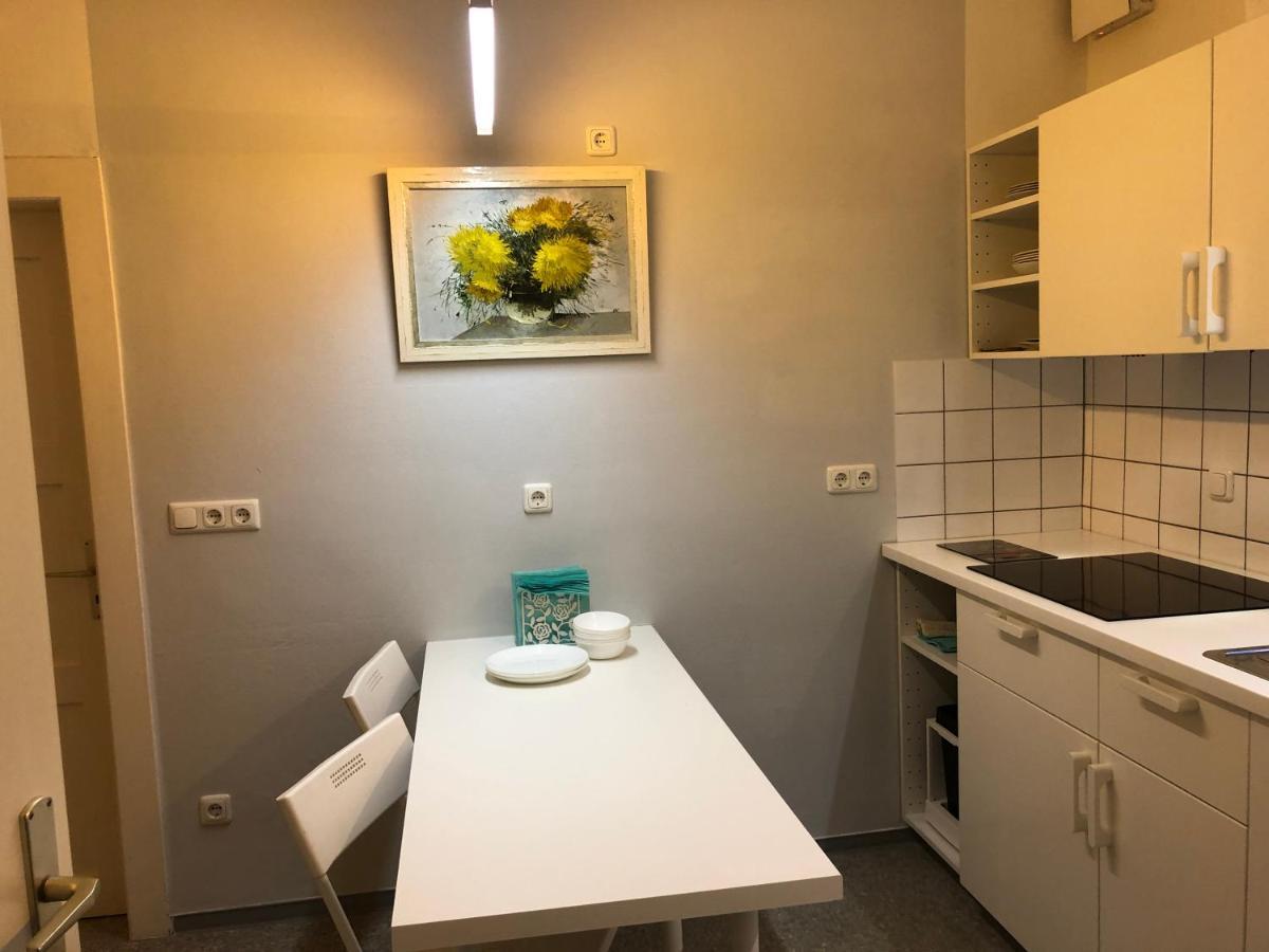 Altstadt Naehe 7 Min Fussweg Ueber Alte Maibruecke Zu Pension Mit Balkon & Garten, Ideal For Long Stay, Relocation オクゼンフルト エクステリア 写真